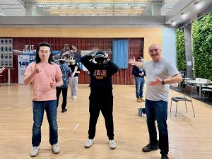 Dr. Ok with students at XRperience